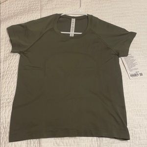 Lululemon BRAND NEW swiftly tech ss 2.0